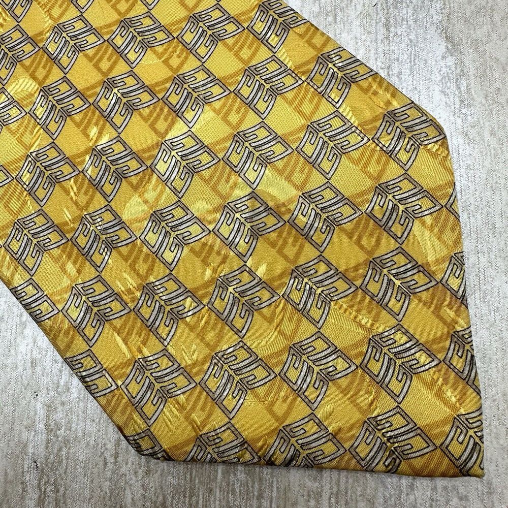 Vintage Givenchy Gentleman Paris Foulard 100% Silk Fancy Retro Neck Tie Yellow
